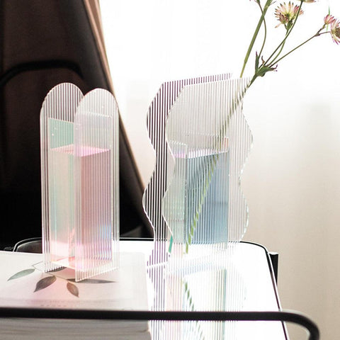 Transparent Nordic Acrylic Vase - FajarShuruqSA