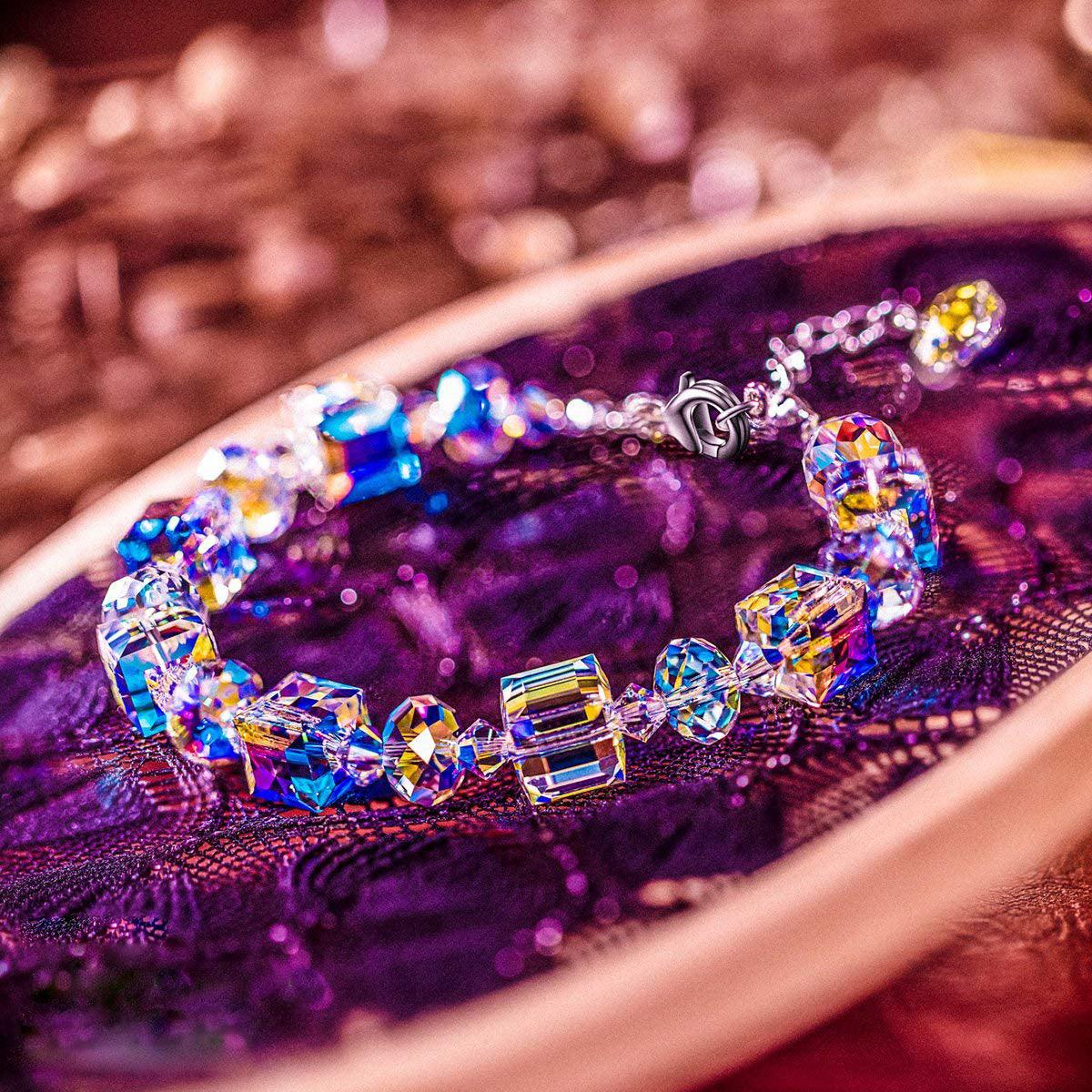 Aurora Borealis Necklace and Stretch Bracelet Set - FajarShuruqSA