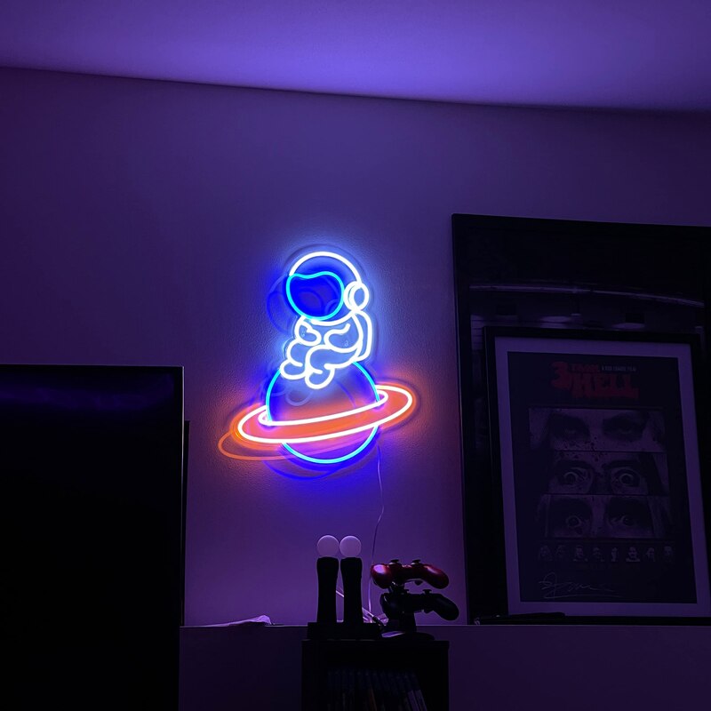 Planet Shape Neon Wall Light